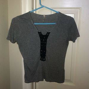 ⚡️Flash Sale⚡️Emma & Sam lace up crop top